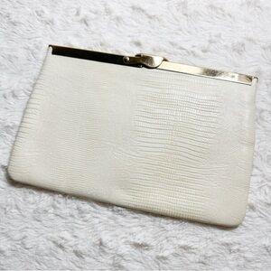 Vintage Etra Cream Clutch Purse